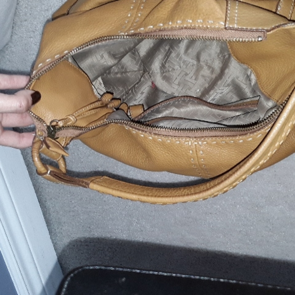 Cole Haan - Picture 3 of 3